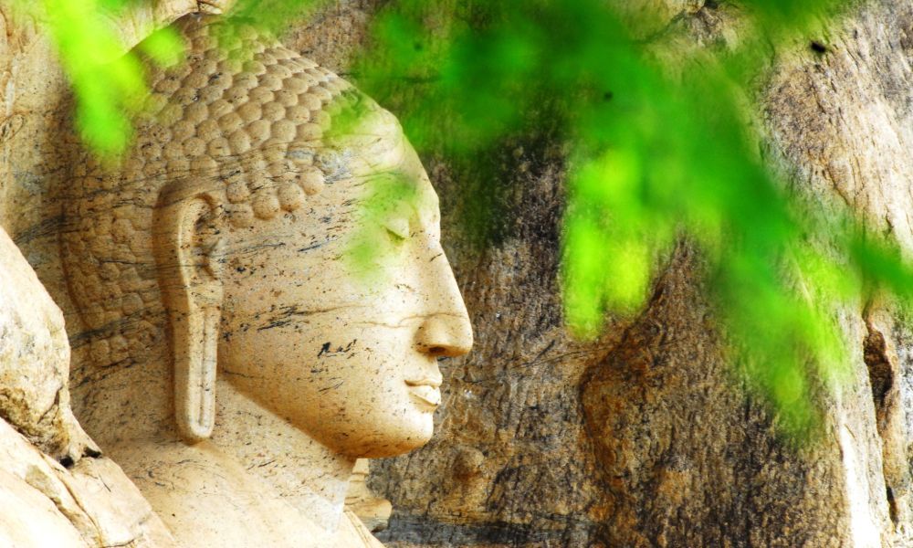 Sri Lanka Buddhist Tour